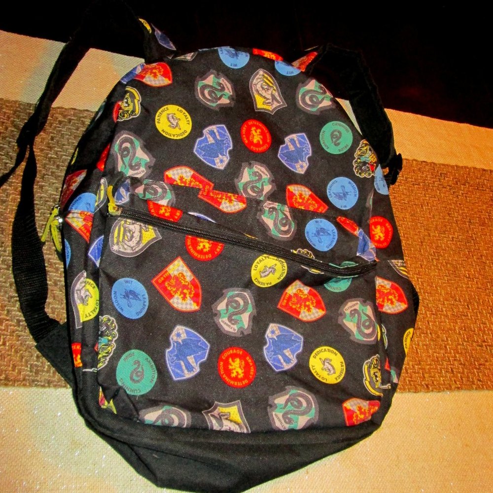 Harry Potter Hogwarts School Crest Print Adjustable Backpack Book Bag 16x12"